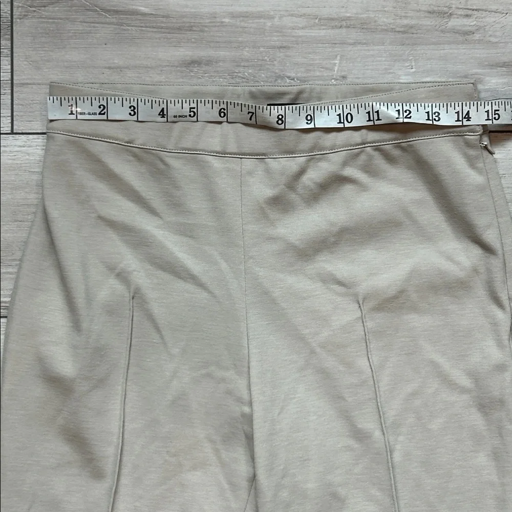 Carlisle pleated stretchy